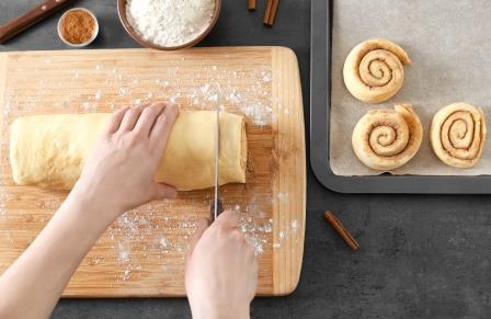 Making Cinnamon Rolls-copyright Africa Studio/AdobeStock.com