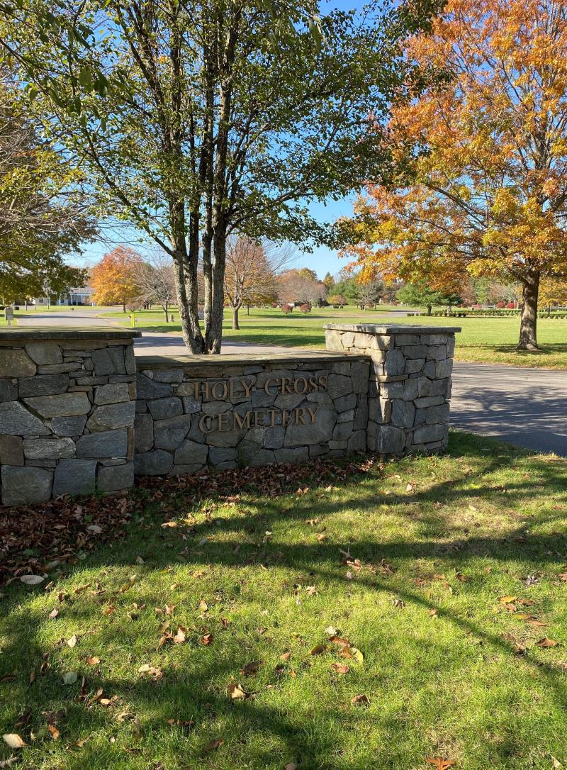 Holy Cross Cemetery